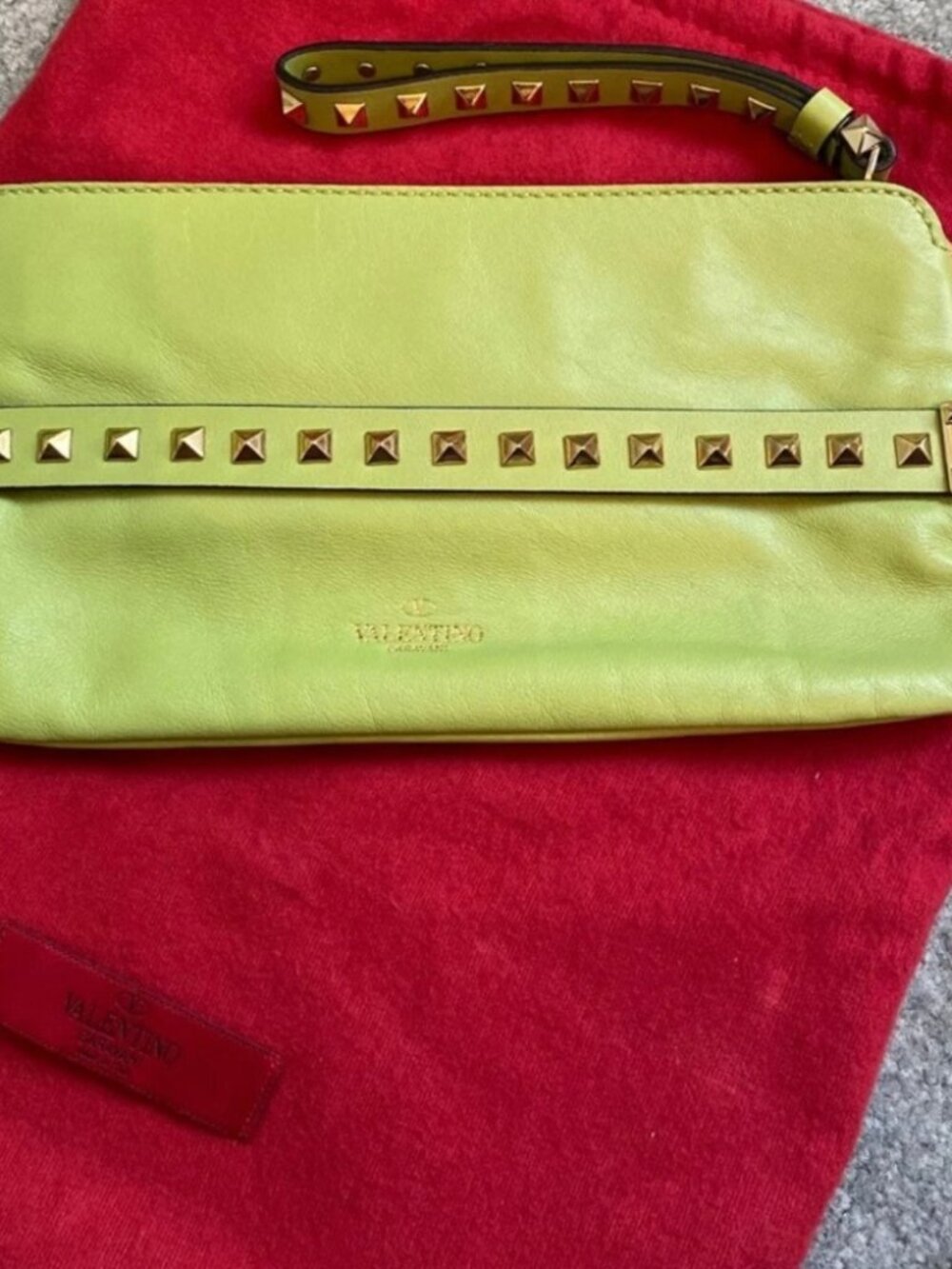 Vintage Authentic Valentino Garavani green rockstud wristlet.